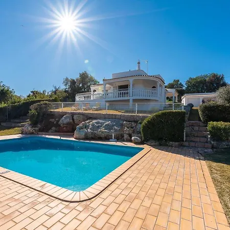 Gabrielle - Great Value Great Location In Vale Da Parra Near To Gale