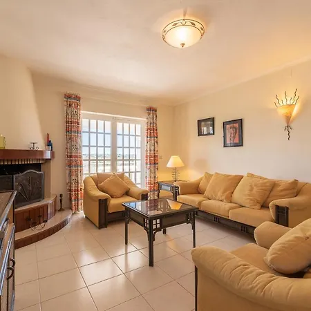 Gabrielle - Great Value Great Location In Vale Da Parra Near To Gale * 吉亚
