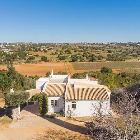 Gabrielle - Great Value Great Location In Vale Da Parra Near To Gale Guia (Faro)