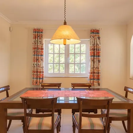 Gabrielle - Great Value Great Location In Vale Da Parra Near To Gale Villa *