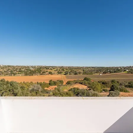 Gabrielle - Great Value Great Location In Vale Da Parra Near To Gale Guia (Faro)